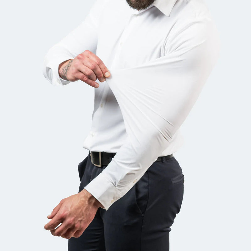 Chemise homme polyvalente, infroissable et extensible, pour un style impeccable et sans effort en toute occasion.