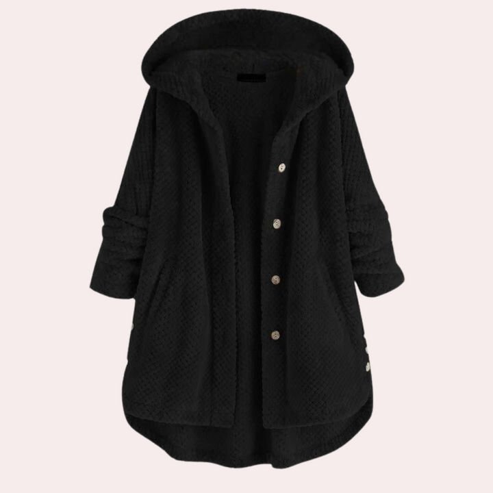 Vêtement femme : cardigan long décontracté et chic avec capuche, idéal pour les tenues d'hiver.
