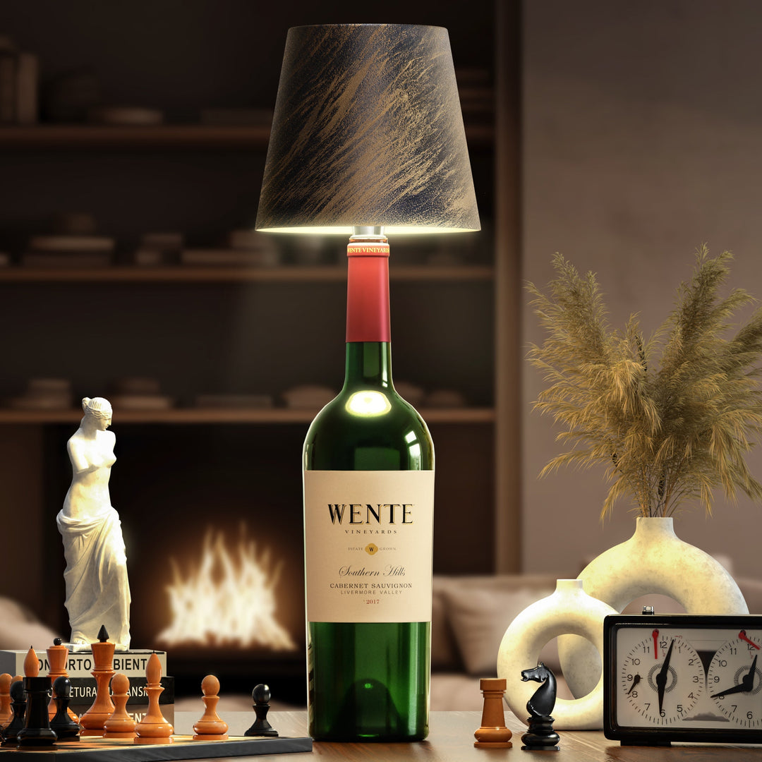 Créez votre ambiance avec cette lampe bouteille LED RVB, sans fil.
