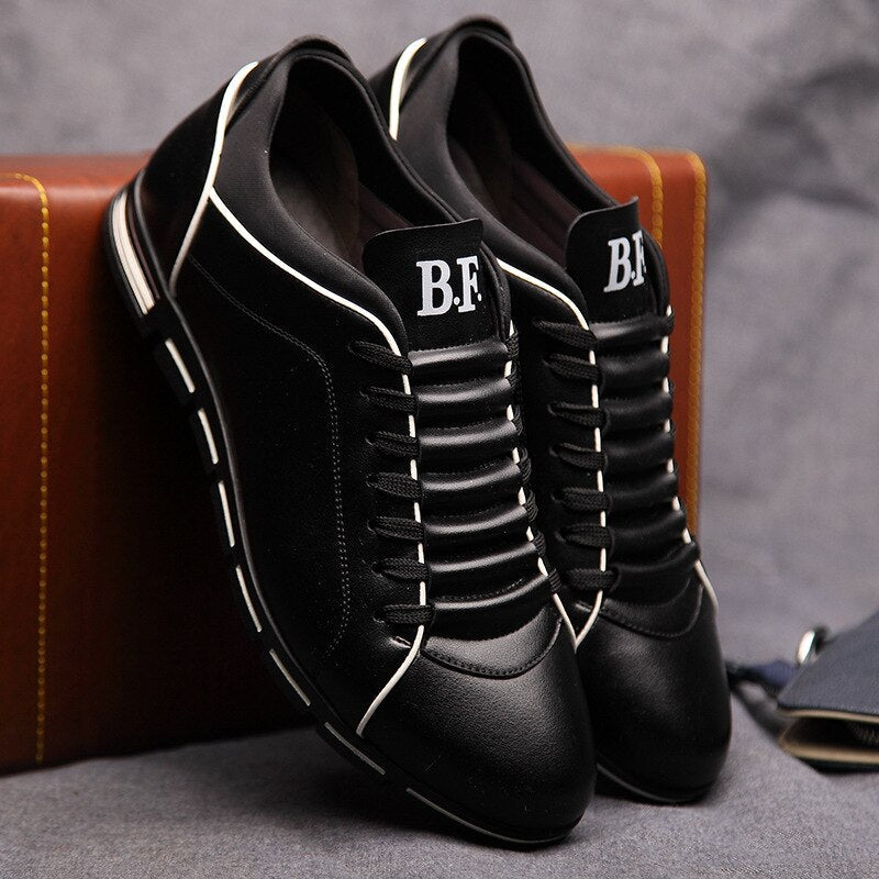 Chaussures habillées homme à lacets en cuir, offrant distinction et confort pour un usage quotidien.