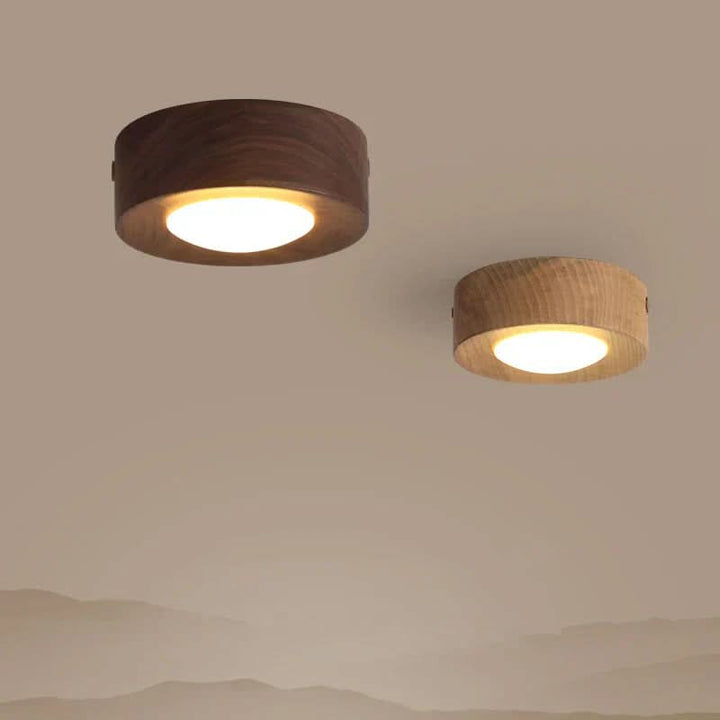 Lampe de plafond LED design en bois naturel, lumière chaleureuse écoénergétique. Éclairage intérieur moderne et élégant.