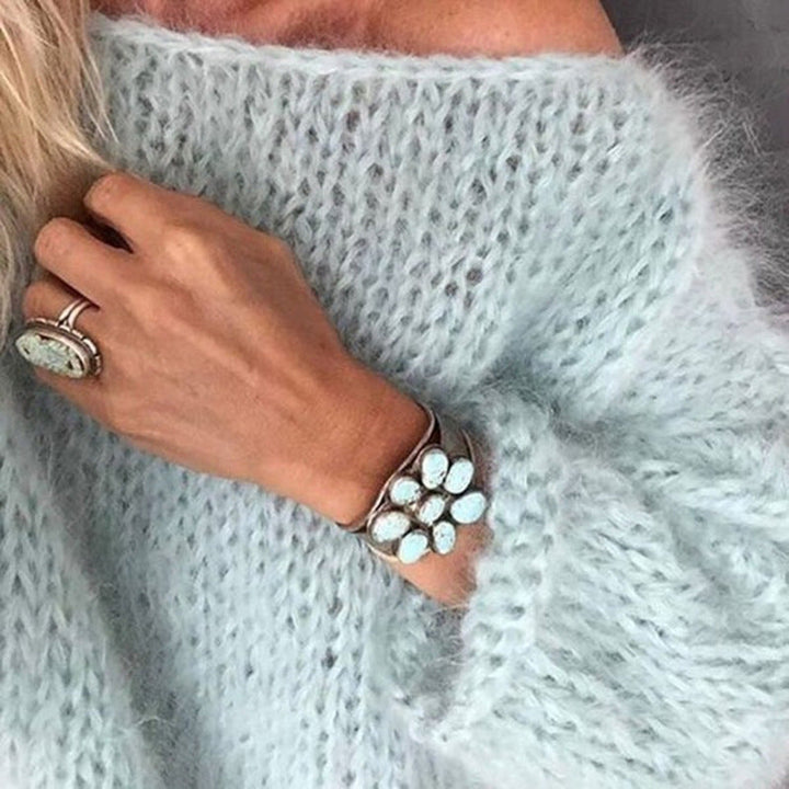 Vêtement femme: Pull tricot doux et chaud, style bohème chic. Idéal pour un look décontracté en automne/hiver.