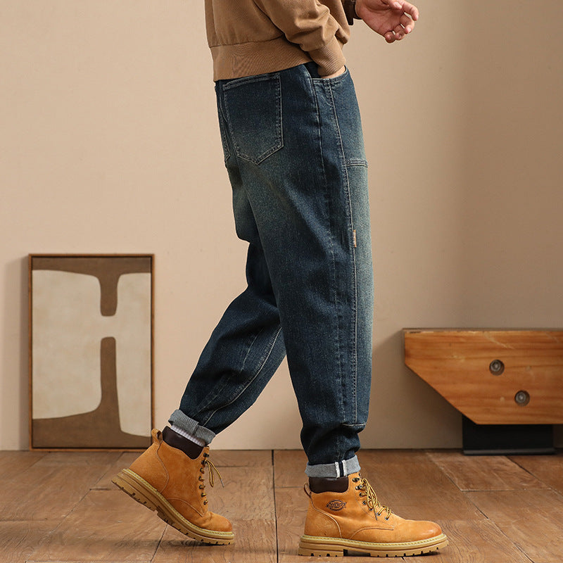 Pantalon homme durable, coupe large et moderne pour un style urbain décontracté. Confort longue durée.