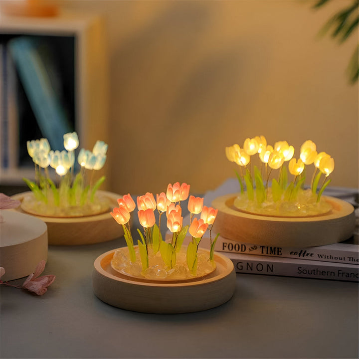 Lampe de table LED tulipe DIY. Décoration florale et veilleuse pour chambre.