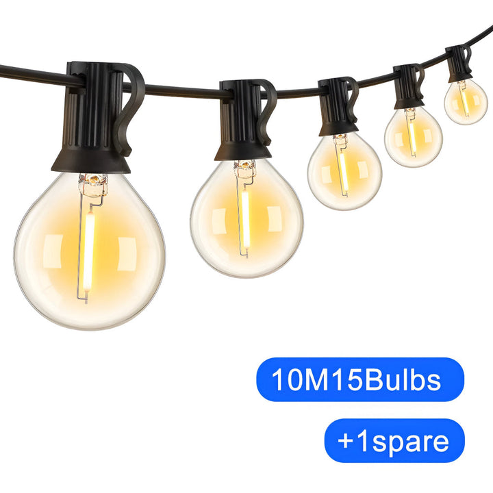 Améliorez votre espace extérieur avec une guirlande lumineuse G40 étanche et résistante pour jardin.