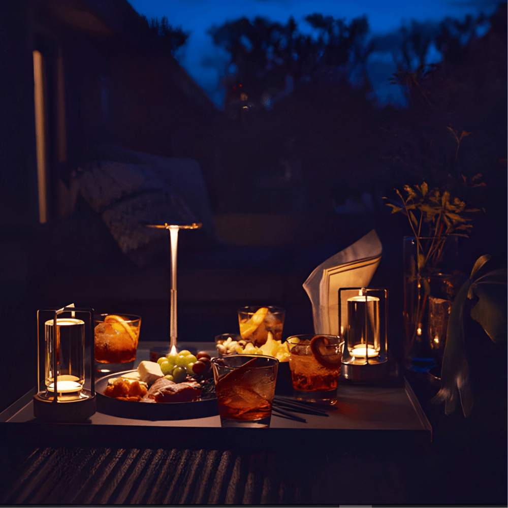 Lampe LED d'intérieur rechargeable, tactile, offrant un éclairage d'ambiance design et sans fil.