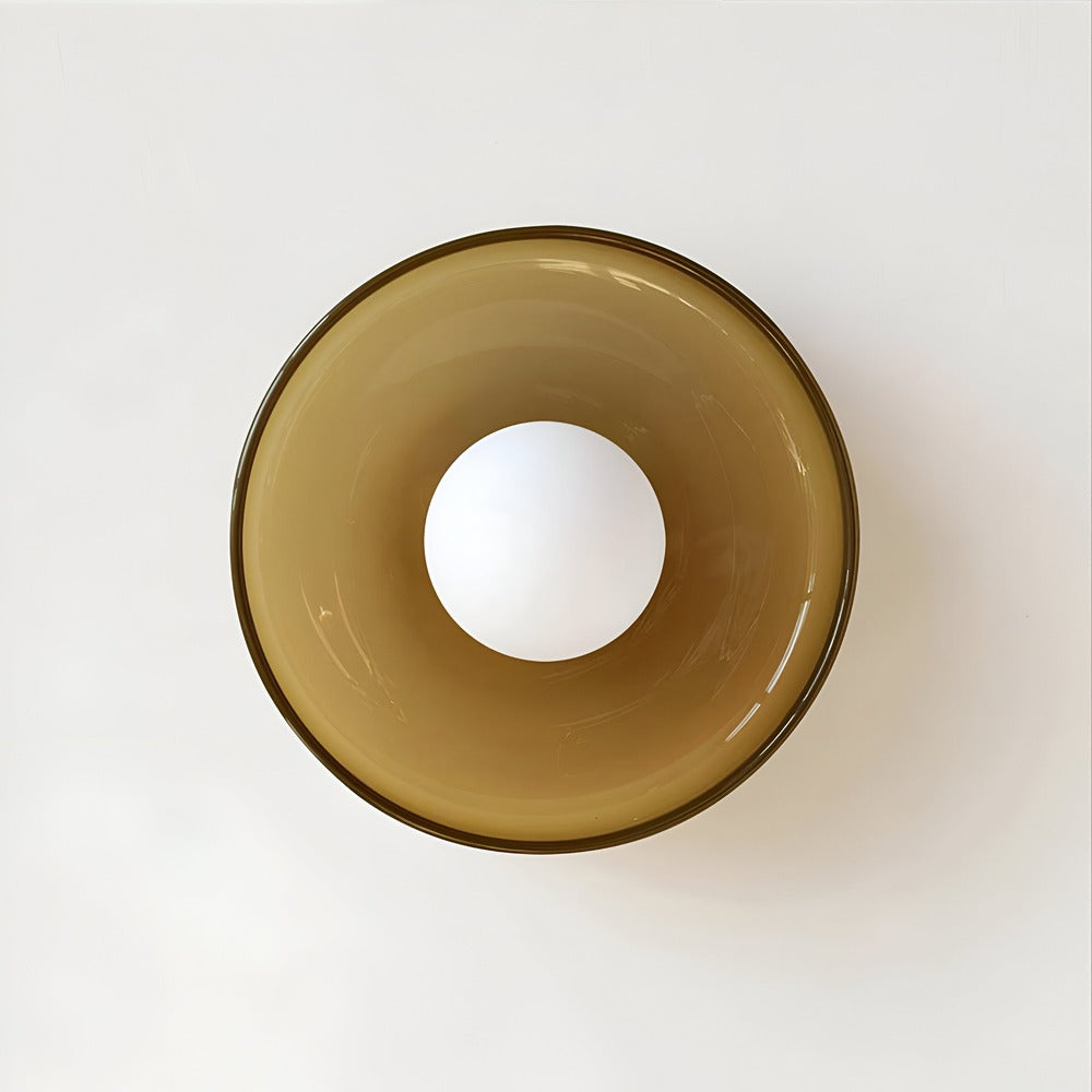 Éclairage plafonnier orange, style scandinave moderne pour une ambiance unique.
