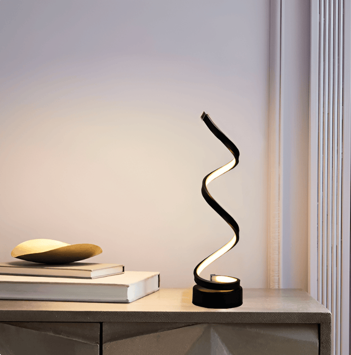 Lampe de table spirale LED, forme élégante moderne, contrôle tactile pour une ambiance lumineuse personnalisée.