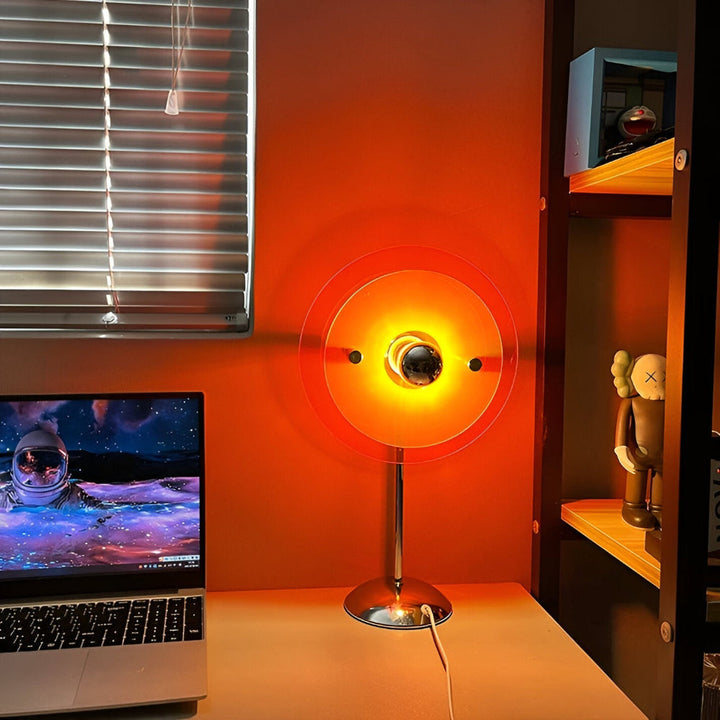 Lampe de table Rays, design moderne avec touche rétro, éclairage d'ambiance LED pour une atmosphère cosy.