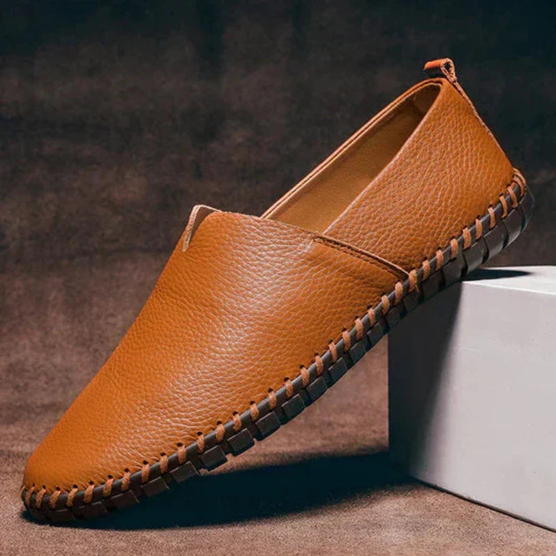 Mocassins Fabio pour homme, incarnation de l'élégance et du confort moderne. Chaussures antidérapantes pour un style assuré.
