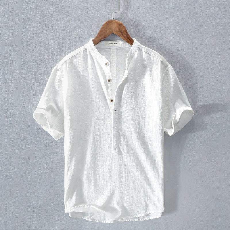 Chemise homme boutonnée en lin pour la plage ou les vacances, coupe ample décontractée et confortable.