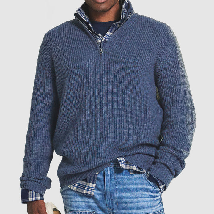 Pull homme chaud et doux à col zippé. Vêtement d'hiver polyvalent pour style mode masculine décontracté ou habillé.