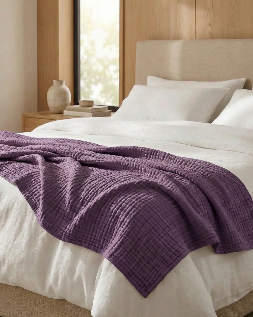 Plaid en mousseline de coton, respirant et doux, idéal pour un confort naturel et élégant.