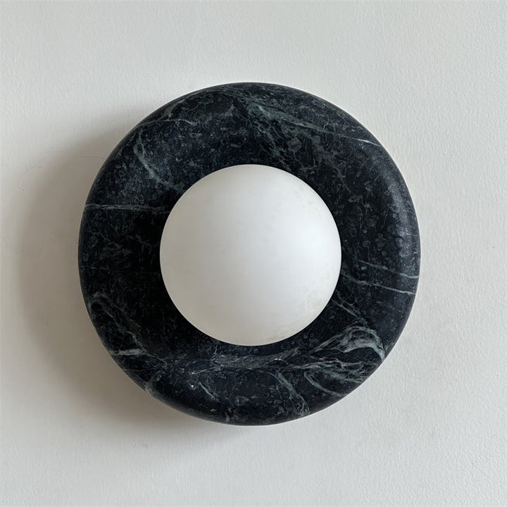 Applique design avec abat-jour en verre et support en marbre. Douille G9 LED.