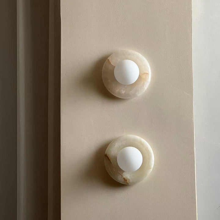 Décoration murale lumineuse: applique en marbre et verre. Luminaire LED G9.