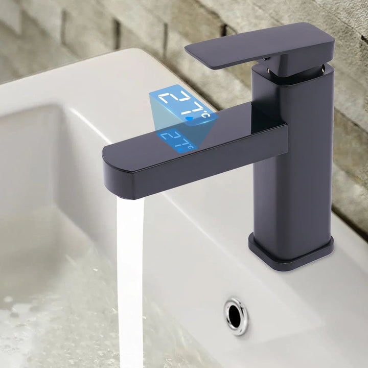 Mitigeur lavabo moderne noir mat avec affichage LED numérique de température pour salle de bain.