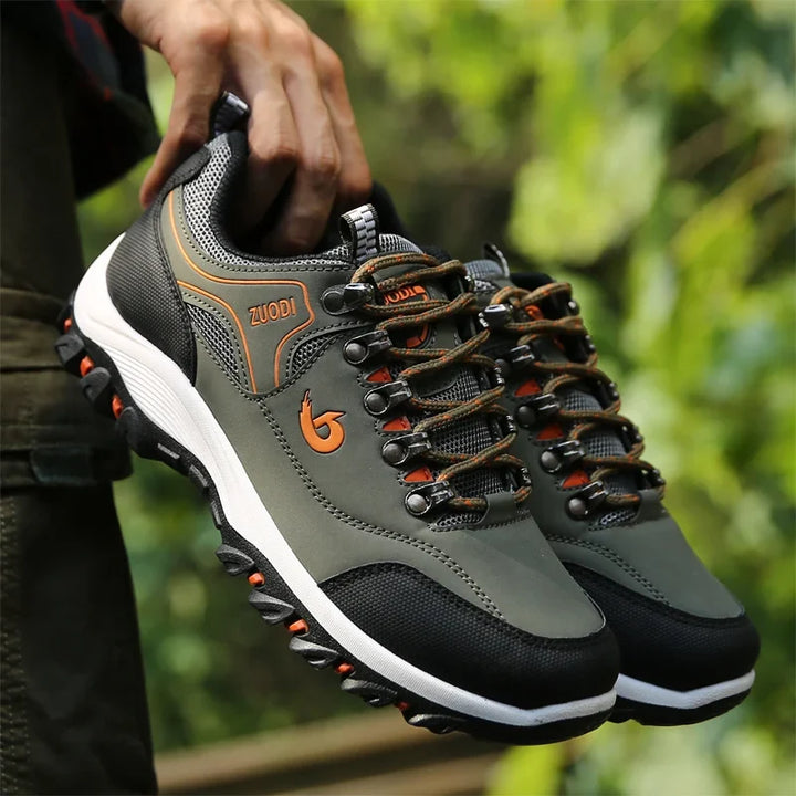 Chaussures de randonnée polyvalentes homme, adhérence maximale, confort durable en montagne.