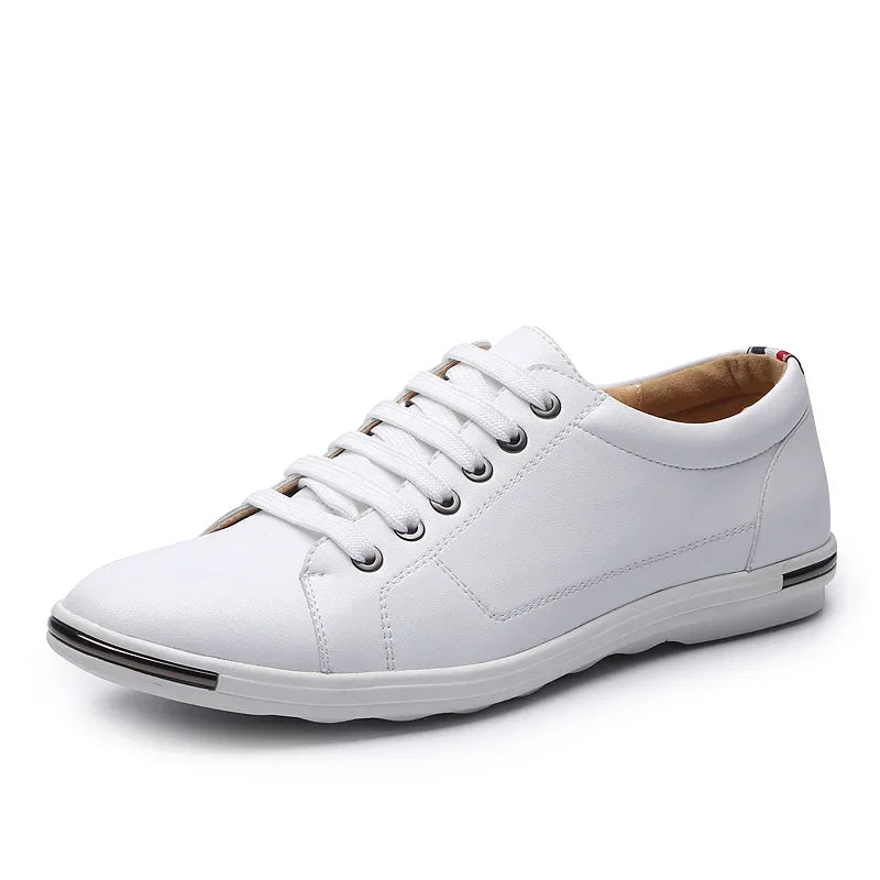 Sneaker homme portée, alliant élégance, confort et style urbain pour un look mode résistant.