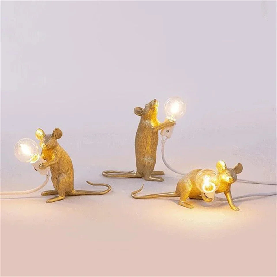 Lampe de table LED LumiMaus design souris, éclairage ambiance Art Déco. Décoration intérieure unique.