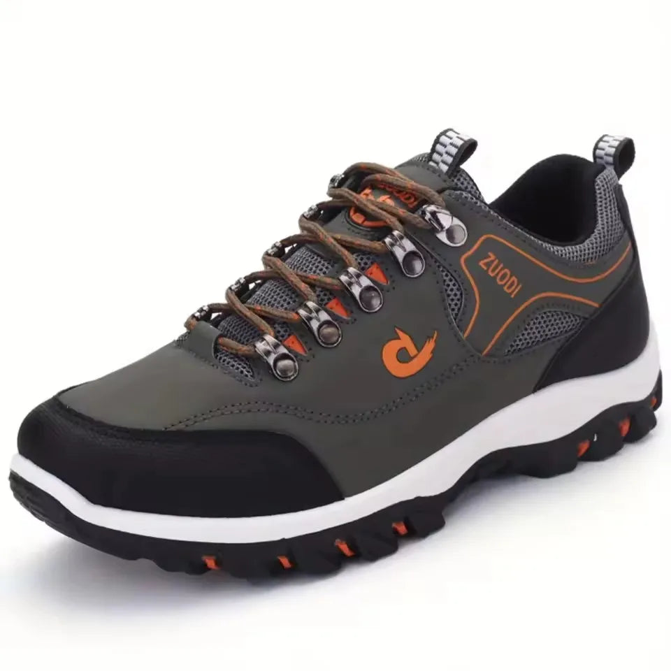 Chaussures polyvalentes hommes, sport et trekking, légères, confortables et très résistantes.