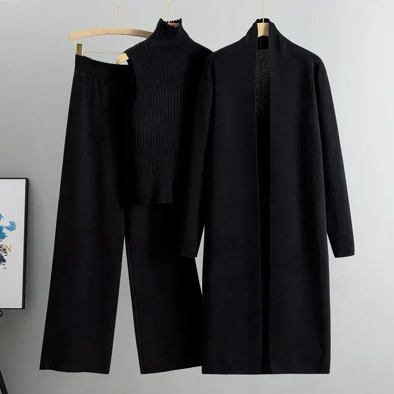 Vêtement féminin polyvalent Helena, ensemble pantalon, pull et veste. Tendance et élégant pour toutes occasions.