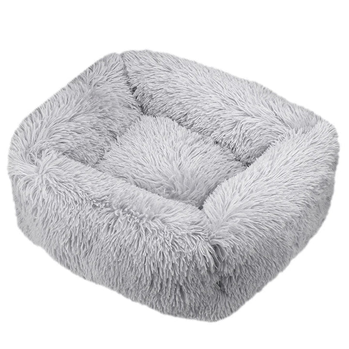 Lit chien moelleux, lavable, anti-dérapant, en peluche grise pour grand confort.