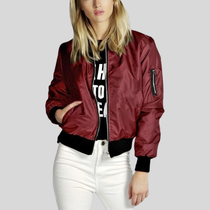 Veste bomber femme Khloe, manches longues, coupe moderne. Idéale pour un confort quotidien et un style décontracté élégant.