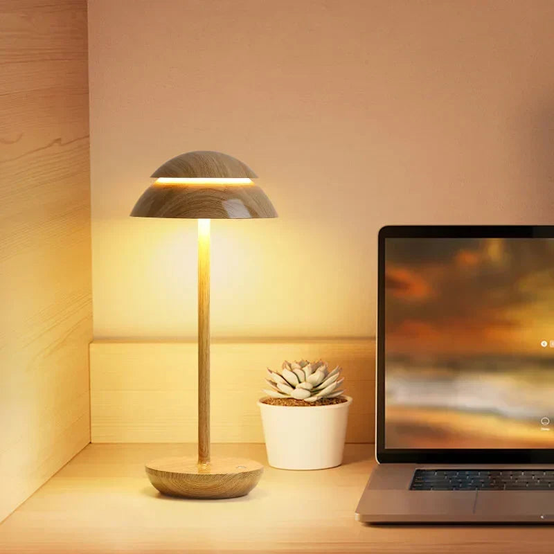 Lampe de table LED sans fil dimmable, design scandinave en aluminium brossé. Éclairage moderne portable pour intérieur.