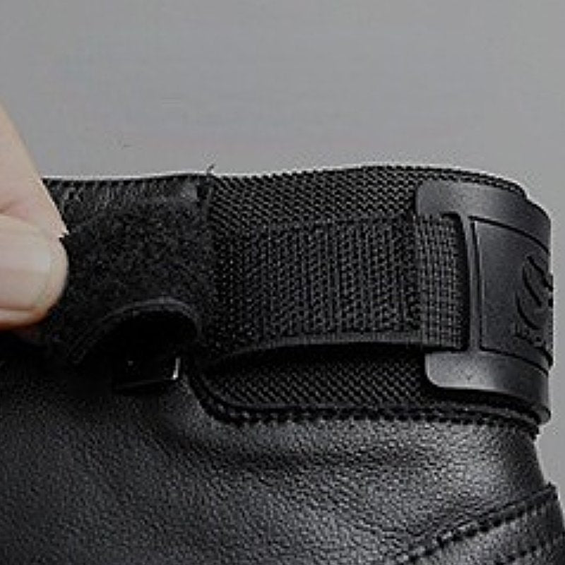 Baskets de marche Jackson anti-dérapantes pour hommes, offrant sécurité, confort optimal et style moderne.