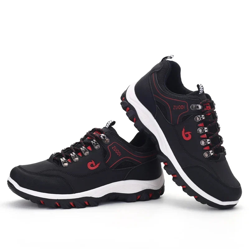 Sneaker de trekking hommes, légères et confortables, conçues pour l'aventure et la marche.