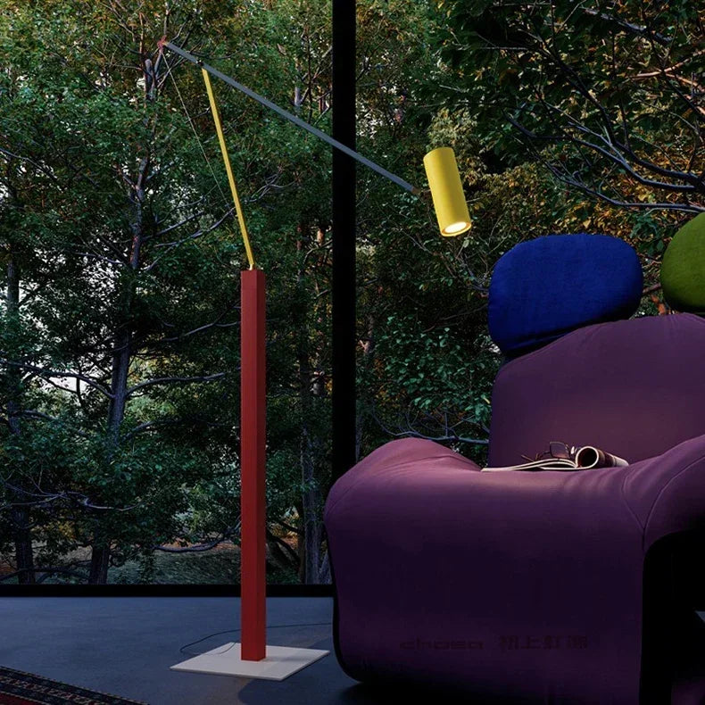Lampe sur pied élégante, design moderne et lumière LED pour éclairage de salon.