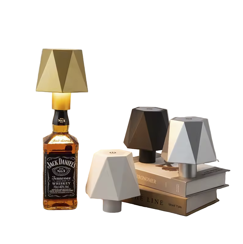 Lampe de table LED sans fil GlowBottle rechargeable, parfaite pour décoration intérieure ou extérieure. Éclairage portable.