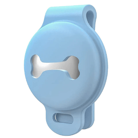 Localisateur GPS durable et compact attaché au collier d'un chien, essentiel pour la sécurité et le suivi de l'animal.