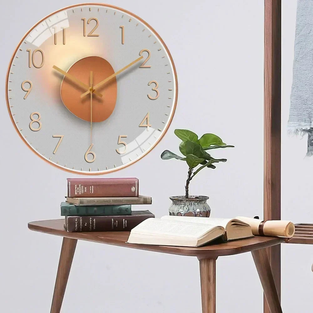 Décoration murale silencieuse: horloge classique blanche pour une ambiance sereine dans la maison.
