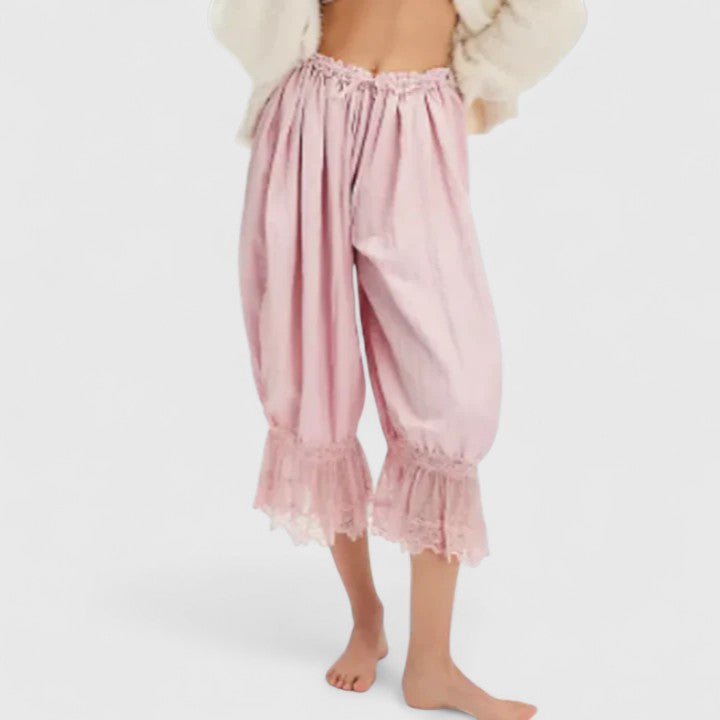 Pantalon confortable femme Winona, alliant élégance et style patchwork pour un look unique.