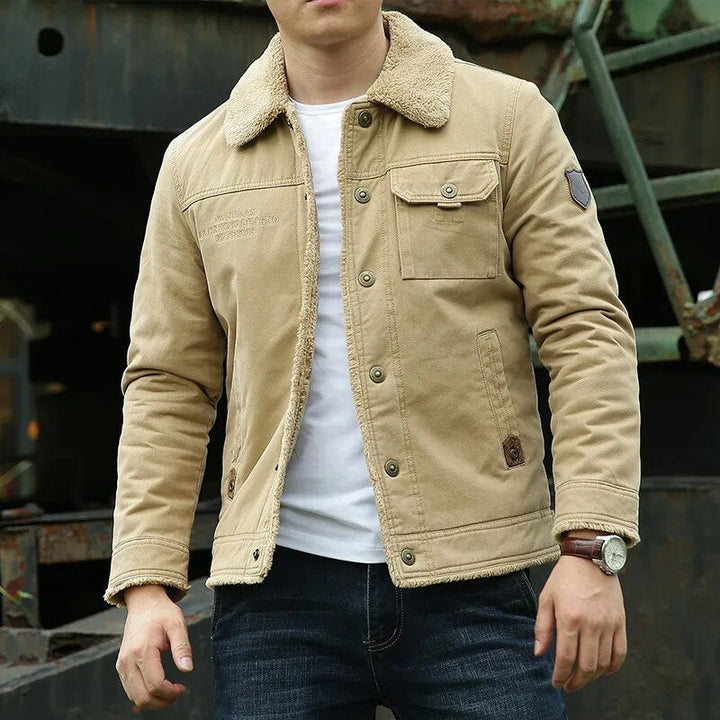 Blouson hiver homme Maxie, mode et élégance pour l'homme moderne. Vêtement chaud et stylé.