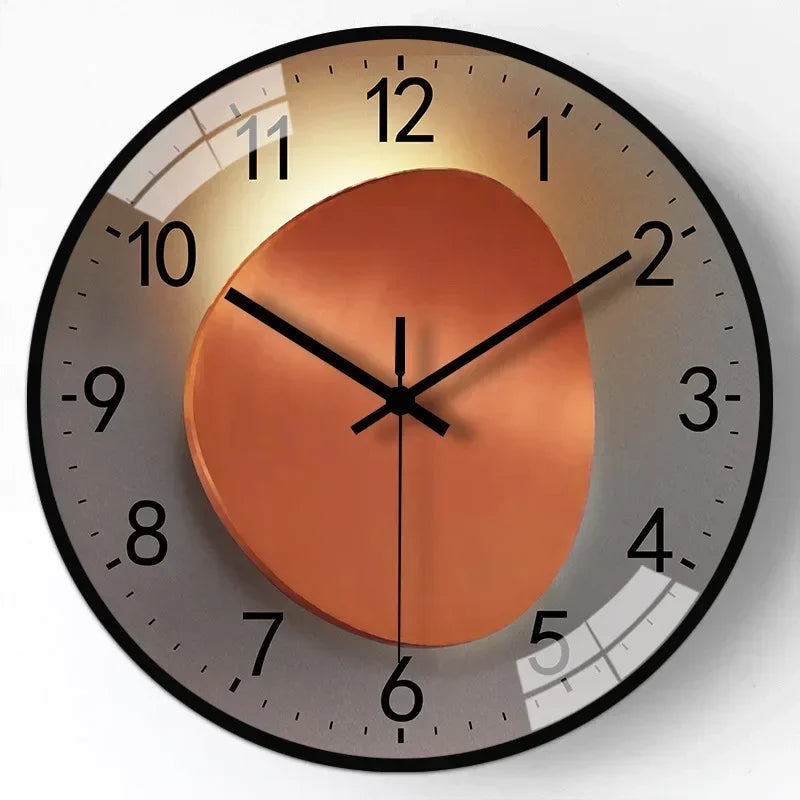 Horloge murale ronde avec grands chiffres noirs, design contemporain et silencieux pour la décoration.