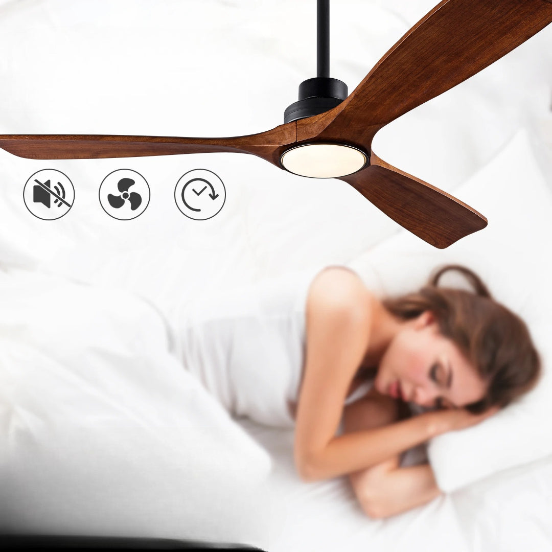 Élégant ventilateur de plafond LED en bois. Silencieux, avec télécommande et éclairage pour ambiance moderne.