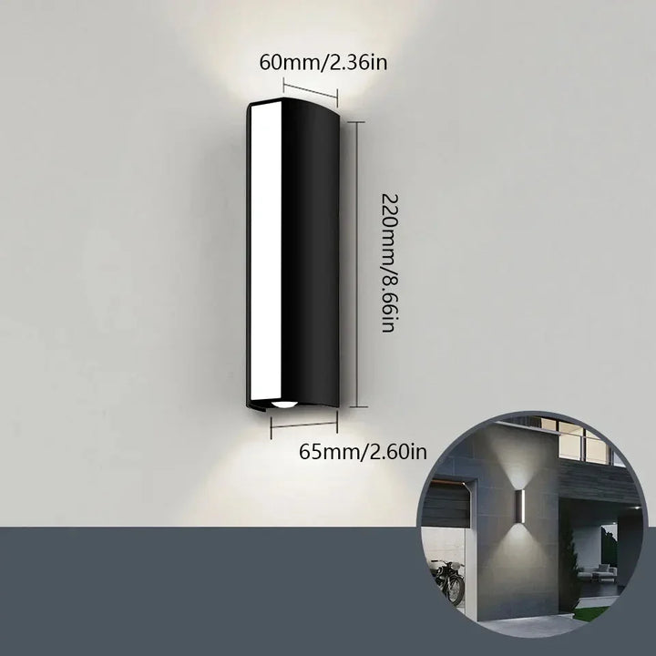 Éclairage mural LED extérieur gris anthracite, moderne et étanche IP65, pour terrasse ou allée.