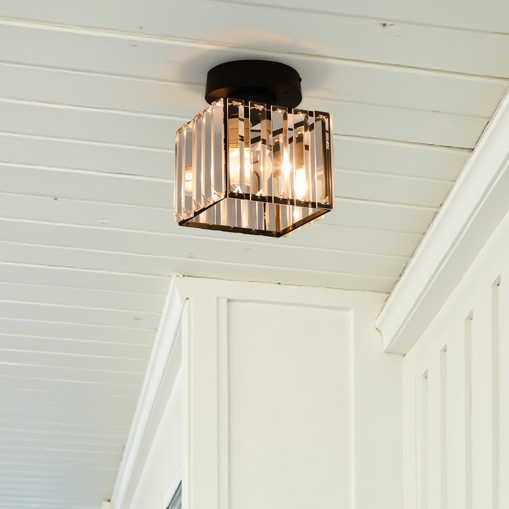 Plafonnier encastré minimaliste pour couloir. Décoration moderne, compatible E27.