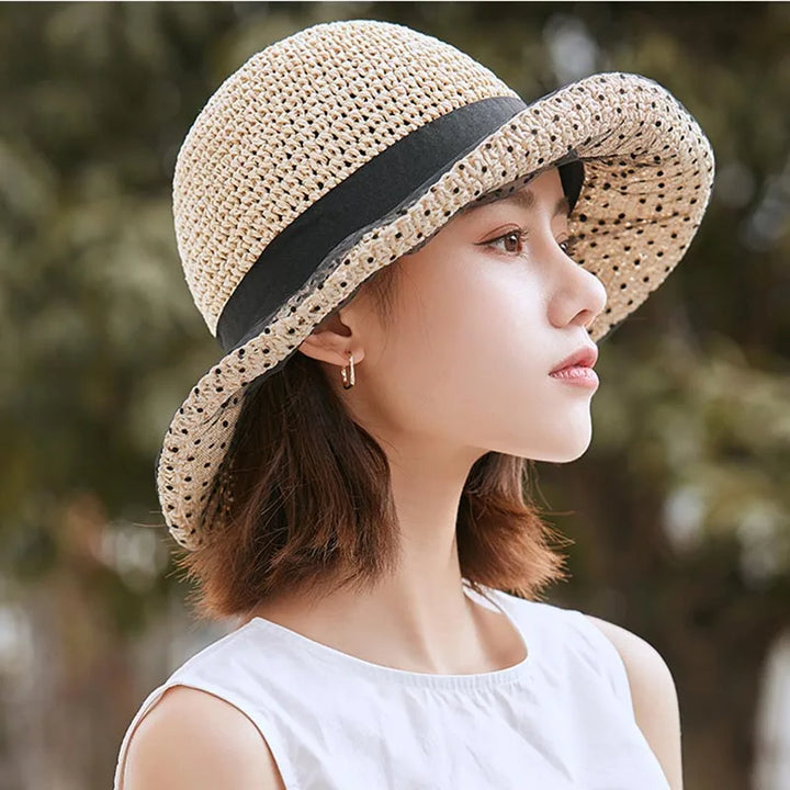 Sombrero chic en paille avec bande dentelle, protection solaire pour femme, mode plage/vacances.
