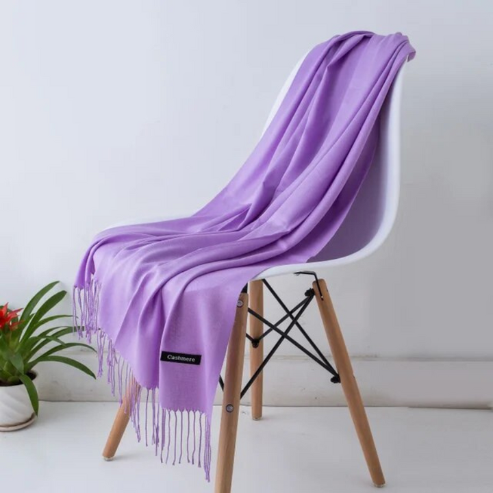 Écharpe femme automne en cachemire, grand foulard élégant. Parfaite pour un style chic.