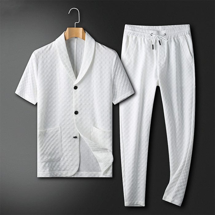 Ensemble homme sophistiqué, style été. Tenue décontractée-élégante pour la mode masculine, très polyvalente et chic.