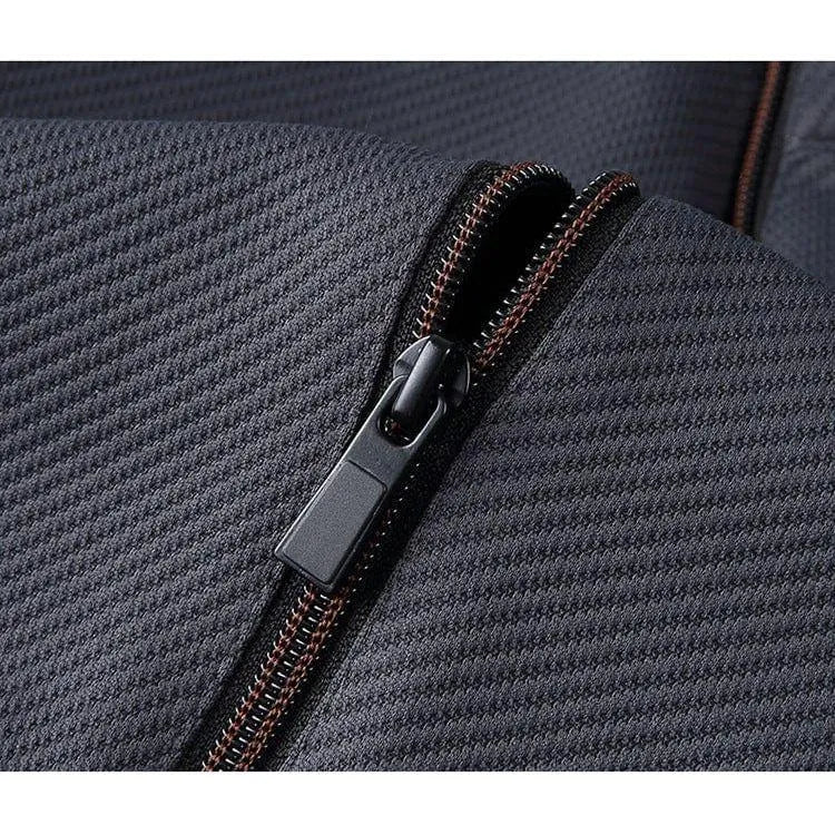 Survêtement homme polyvalent, ensemble confortable pour le sport, la détente ou comme tenue décontractée.