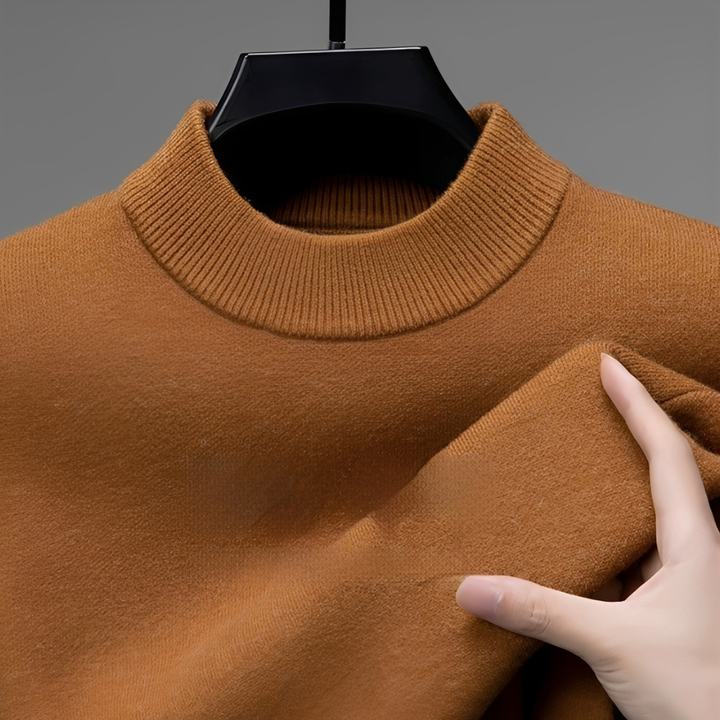 Pull en maille douce pour homme, coupe moderne et confortable. Idéal pour un look automne-hiver.