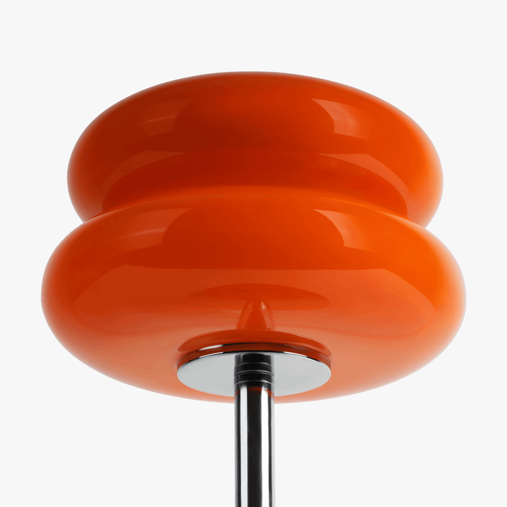 Lampe de bureau moderne mid-century, éclairage d'appoint sophistiqué avec une touche sculpturale.