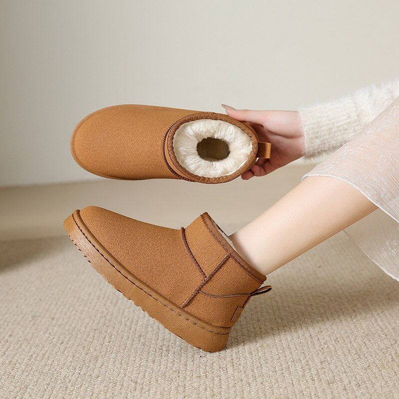 Chaussures femme : bottes Sire élégantes, parfaites pour la mode hiver. Un style hivernal chic et un confort inégalé.