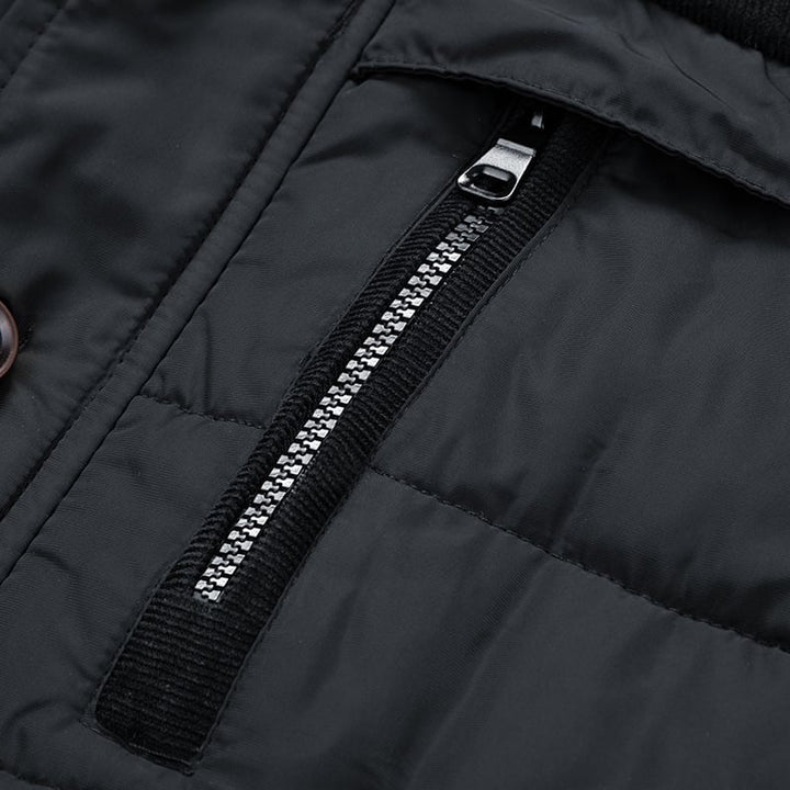 Veste d'hiver matelassée homme, protection coupe-vent. Isolation thermique pour activités extérieures.