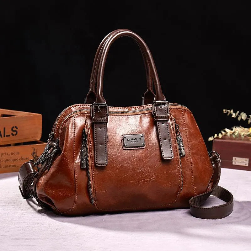 Sac à main vintage marron, élégant pour femmes. Style intemporel chic, idéal pour accessoiriser vos tenues.