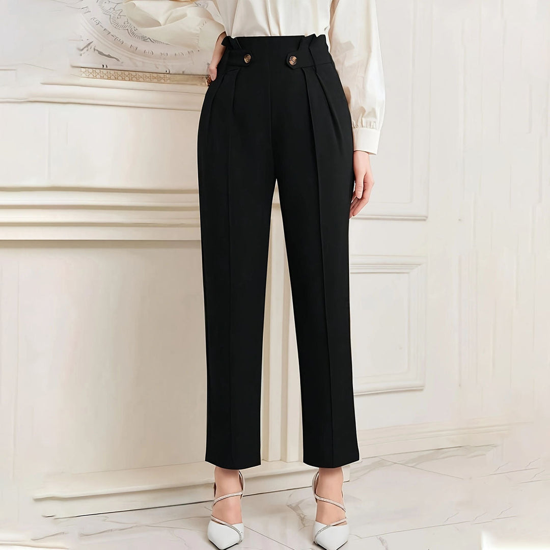 Pantalon droit femme longueur cheville, coupe élégante et fluide, idéal pour une mode féminine confortable et stylée.